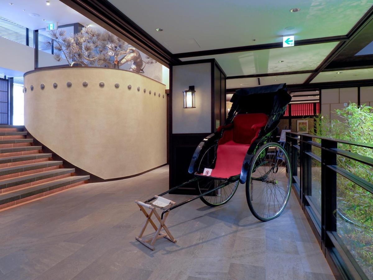 Dhawa Yura Kyoto - Banyan Group Hotel Exterior photo A rickshaw in the lobby of the hotel